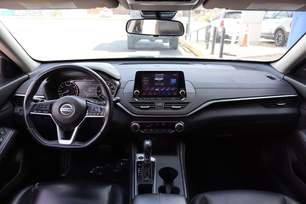 2020 Nissan Altima 2.5 SR