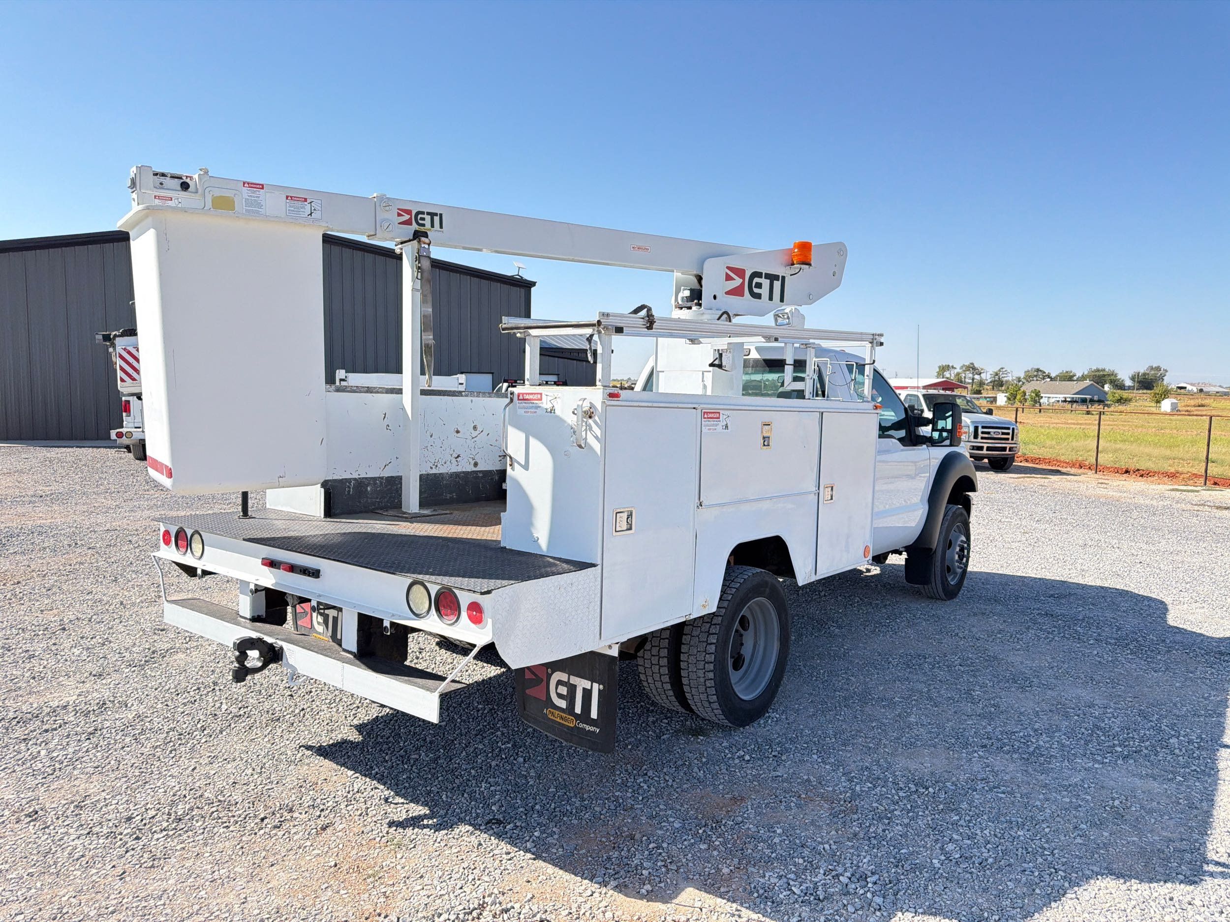 2016 Ford F-450 Super Duty Chassis Cab XL - Photo 8