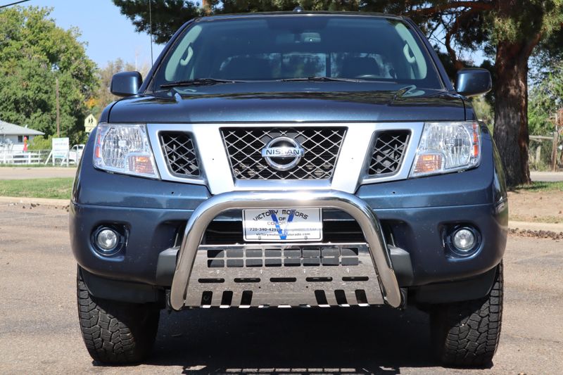 2016 Nissan Frontier Photos