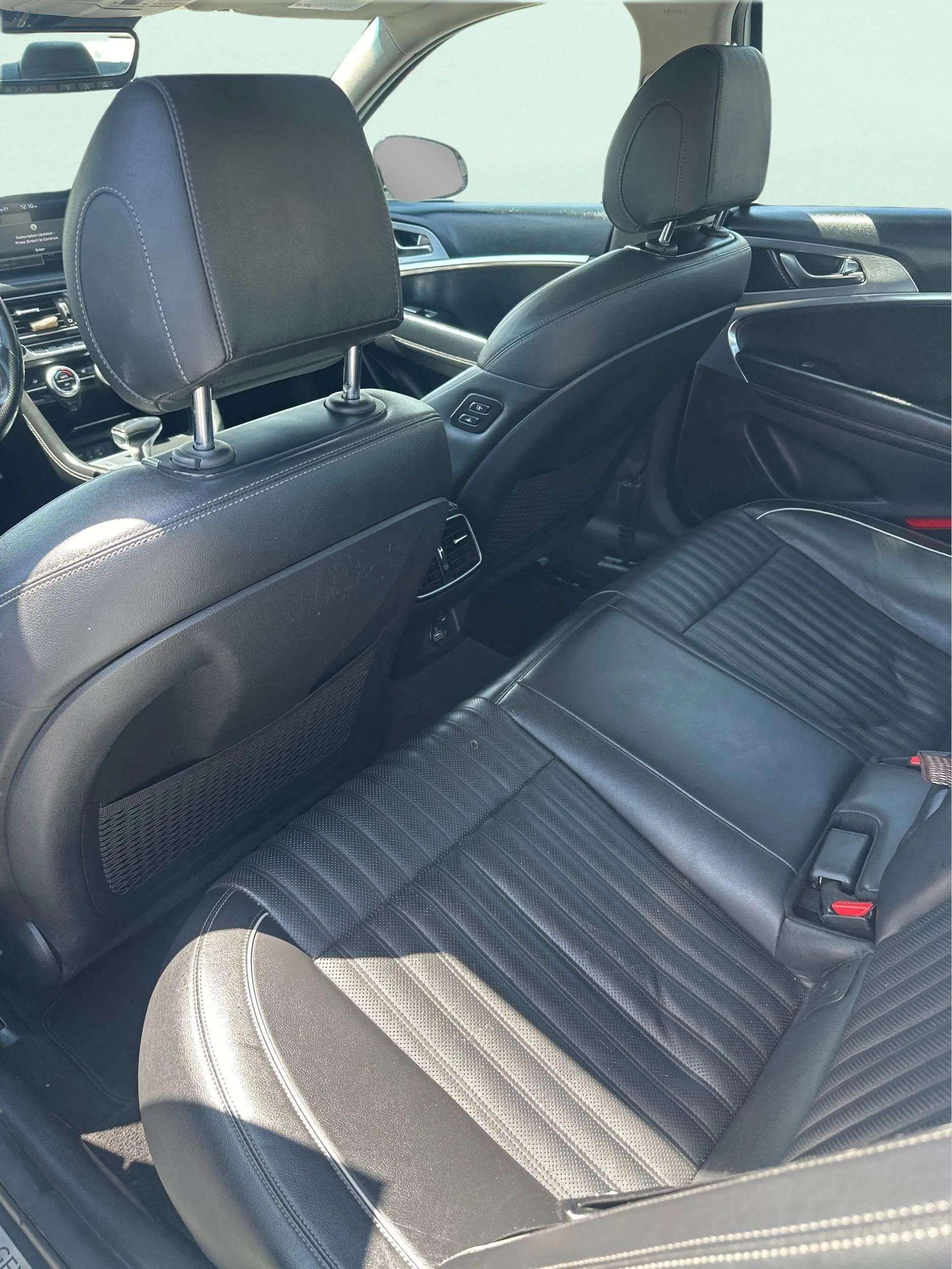 2020 GENESIS G70 Standard - Photo 16