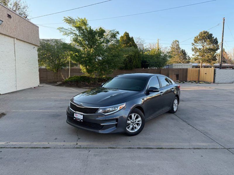 2017 Kia Optima LX AT's photo