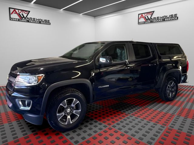 Low Gloss Black Stripe Package 2016 Chevrolet Colorado Pickup Truck Four-Wheel Drive 6-Speed Automatic