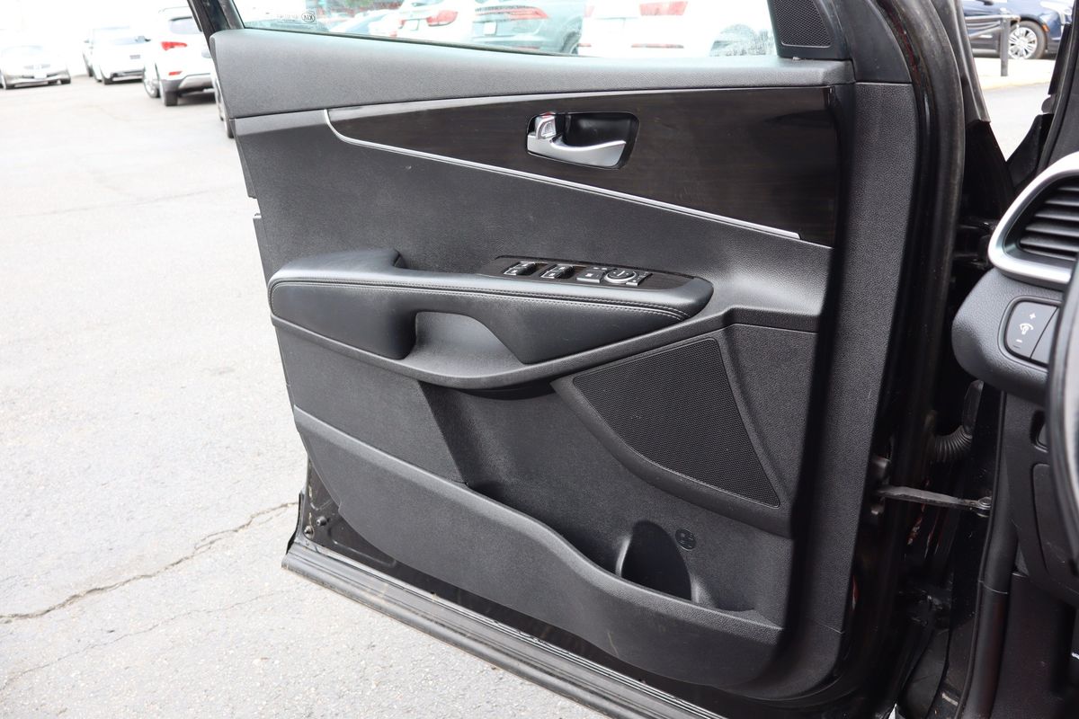 2019 Kia Sorento LX V6