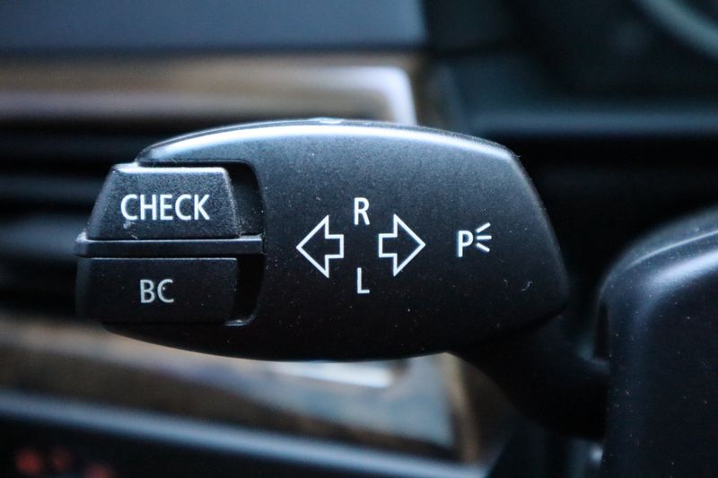 2007-bmw-525i-photos