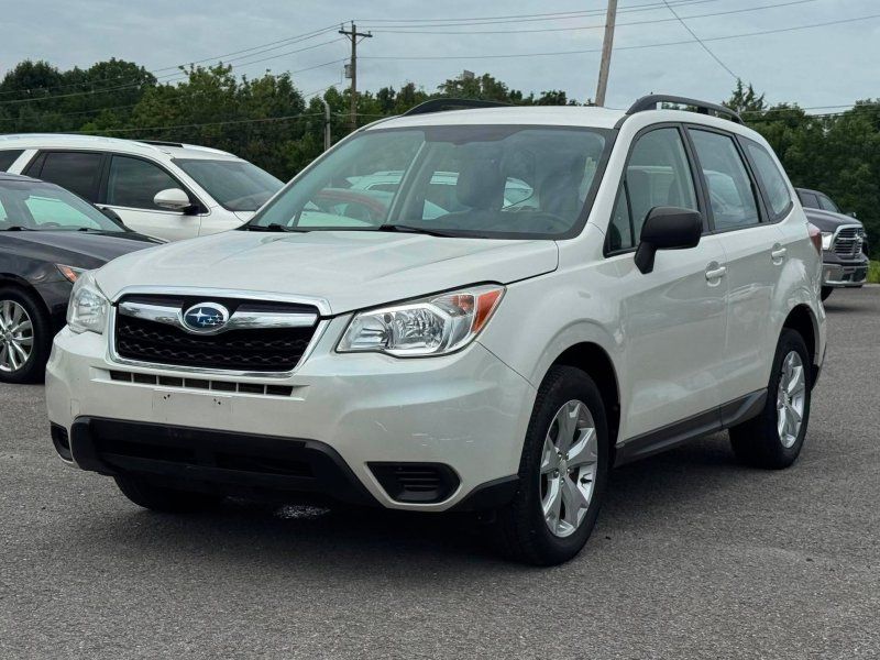 2015 Subaru Forester 2.5i AWD photo