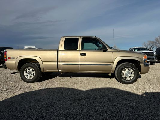 2004 GMC Sierra 1500 SLE's photo