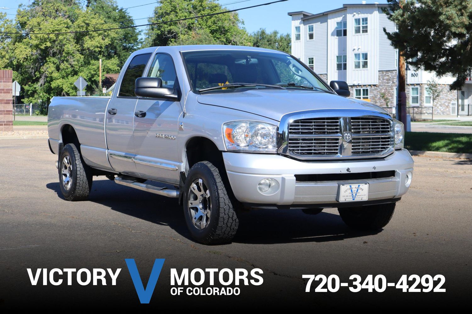 2006 Dodge Ram 2500 SLT MEGA CAB / 5.9L CUMMINS DIESEL H.O. / LOW