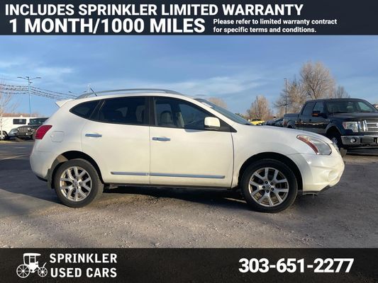 2011 Nissan Rogue SV's photo