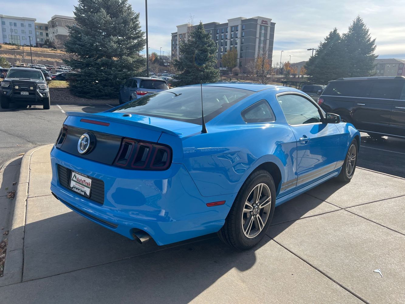 2013 Ford Mustang V6 Premium photo 6