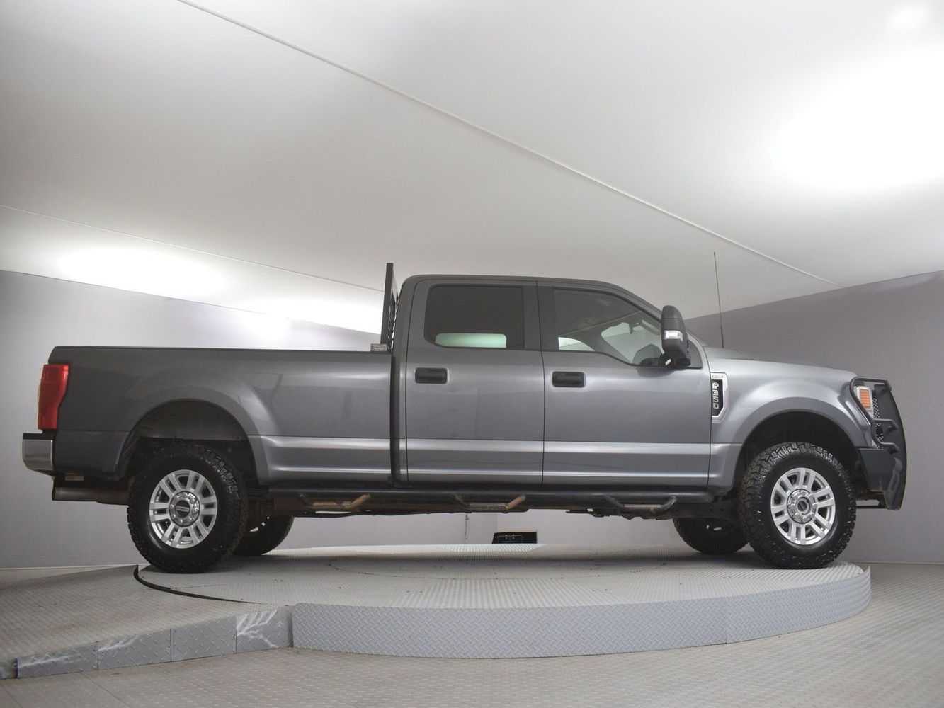 2022 Ford F-350 Super Duty XL photo 18