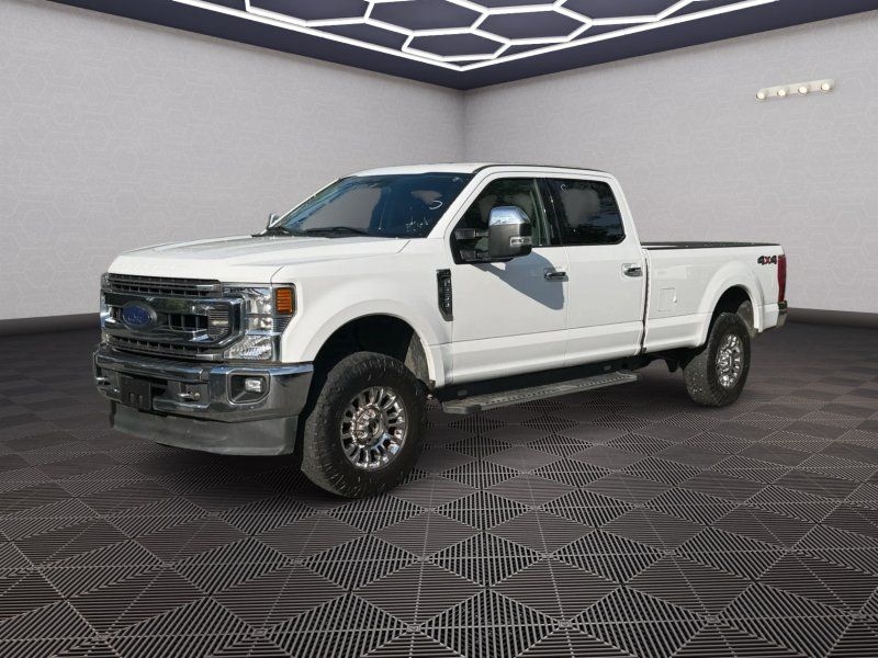 2020 Ford F-250 XLT 4x4 Crew Cab 8' Box's photo