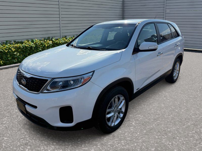 White 2015 Kia Sorento SUV / Crossover All-Wheel Drive 6-Speed Automatic