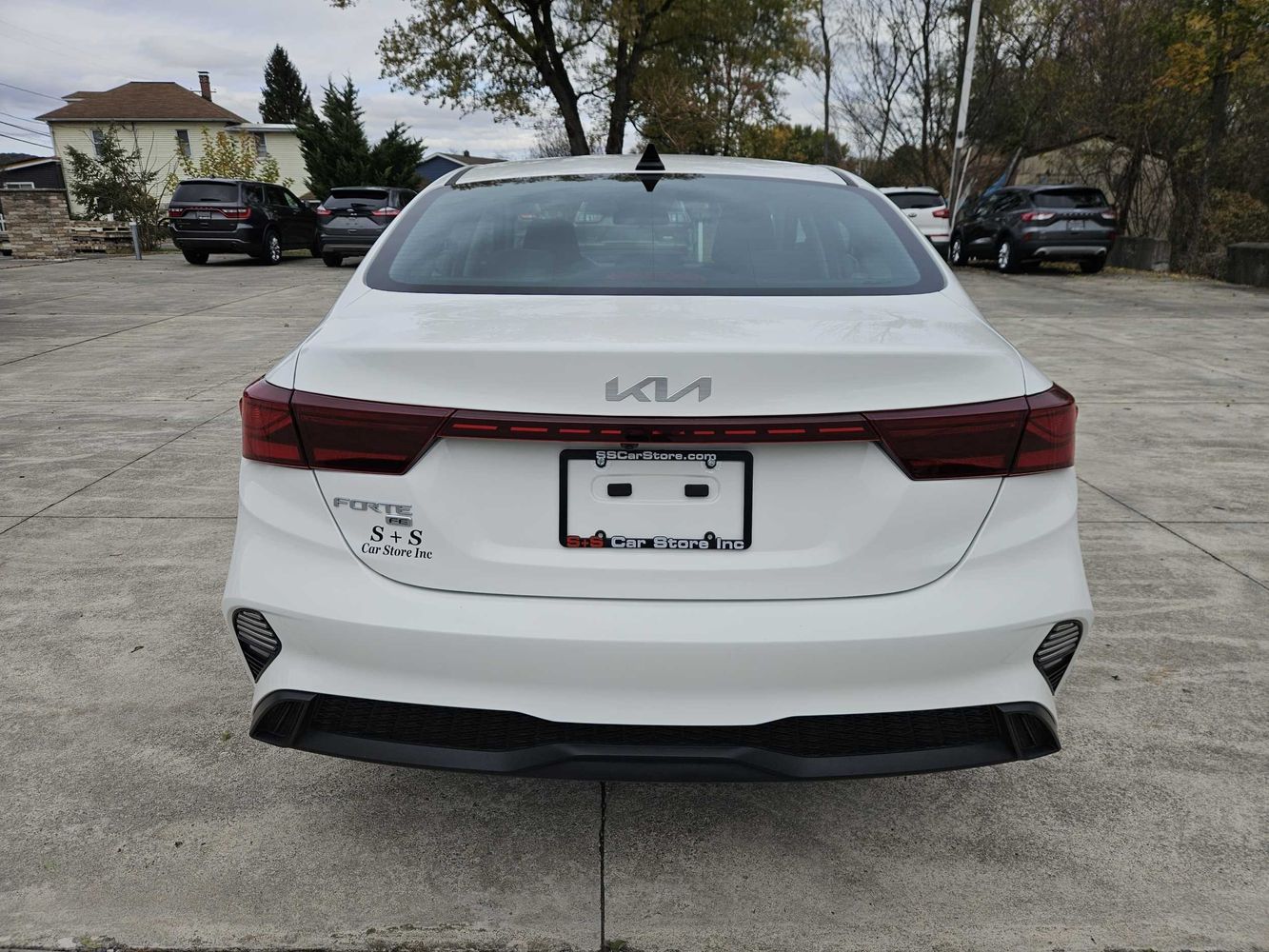 2024 Kia Forte LX photo 4