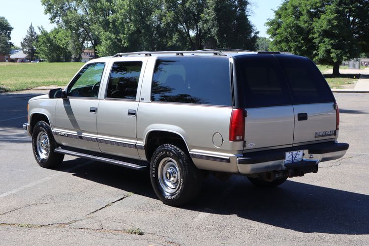 1999 Chevrolet Suburban C2500 LS | Victory Motors of Colorado