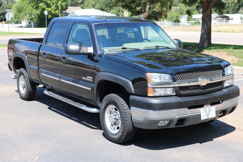 2004 Chevrolet Silverado 2500HD Photos