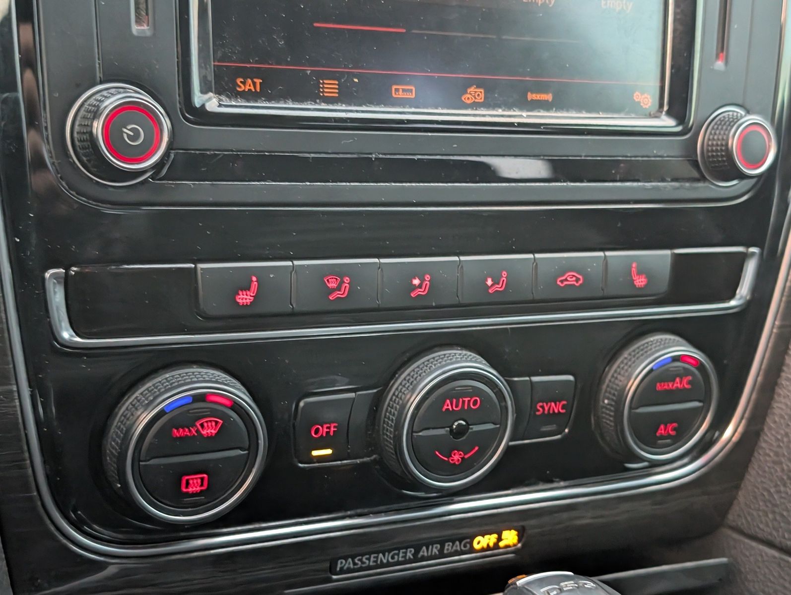 2016 Volkswagen Passat 23