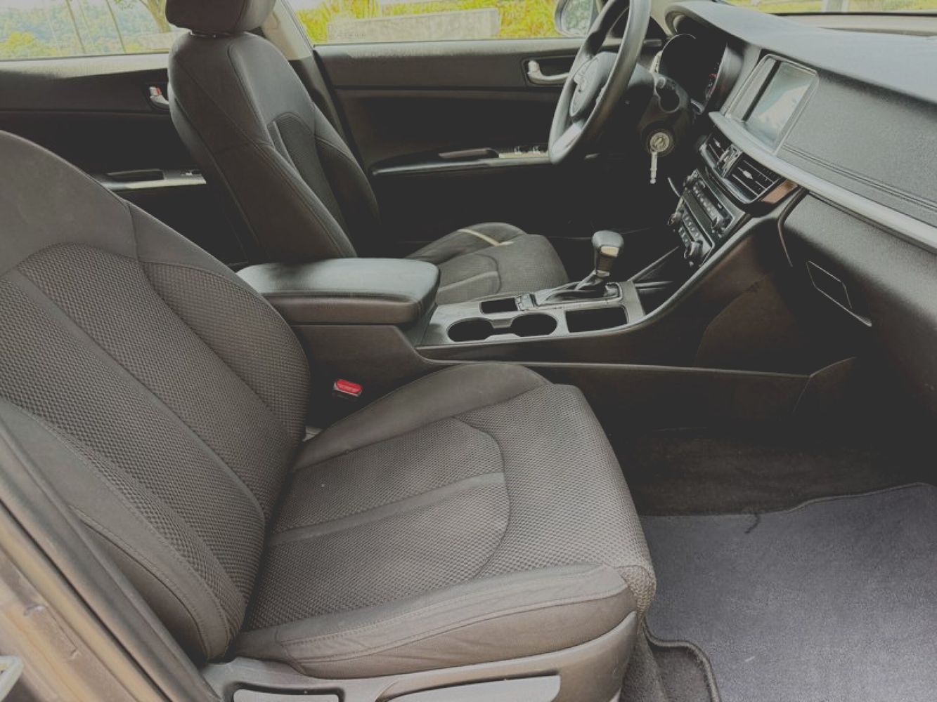 2020 Kia Optima LX photo 27