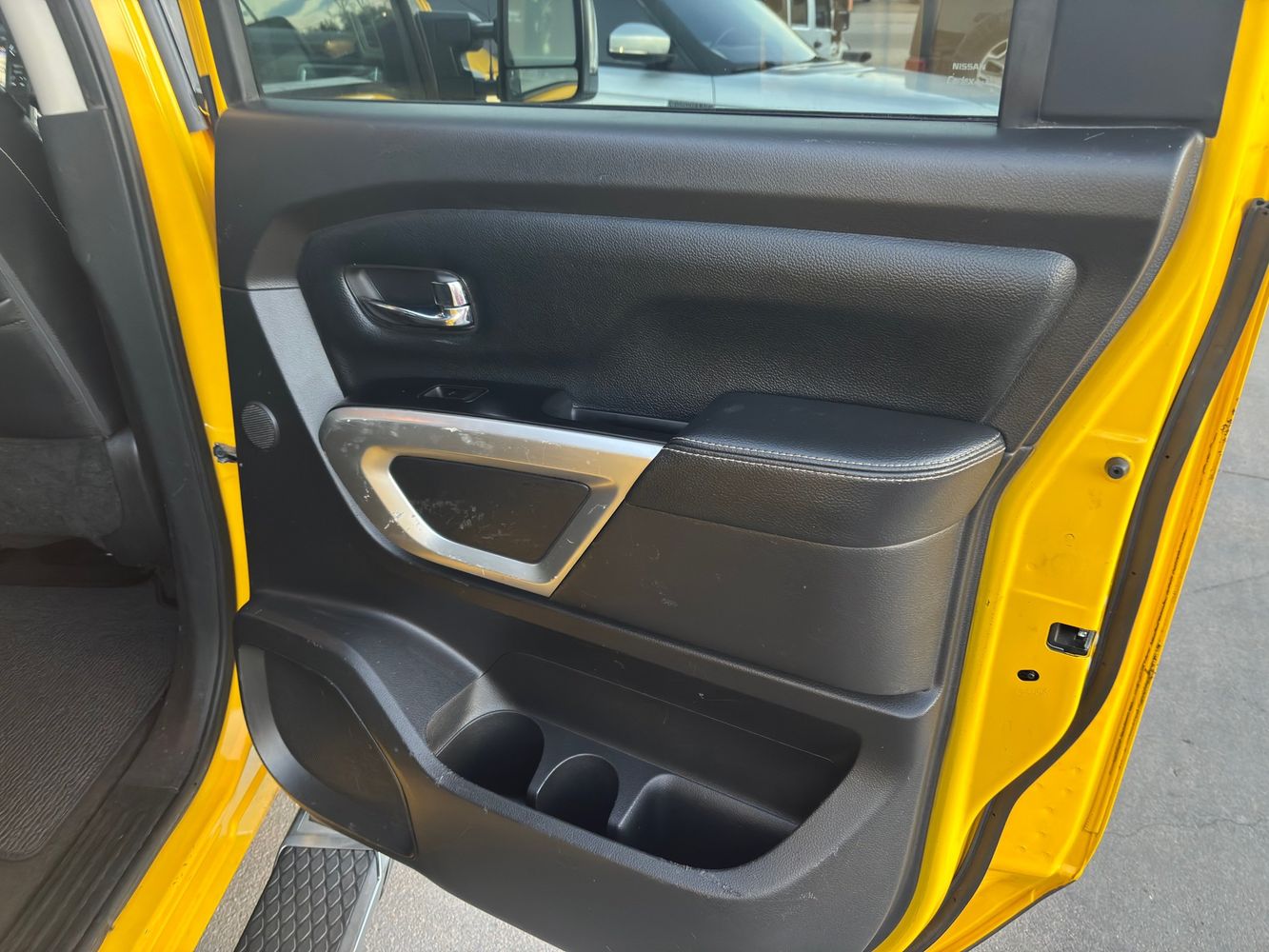 2016 Nissan Titan PRO-4X photo 51