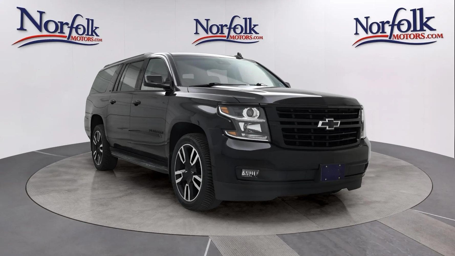 2020 Chevrolet Suburban Premier photo 3