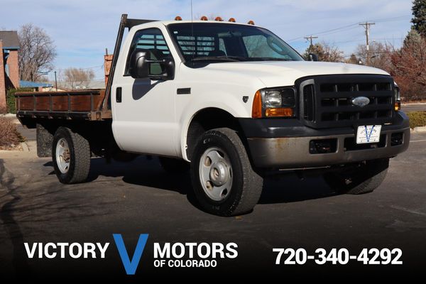 2006 Ford F-350 Super Duty Chassis Cab XL's photo
