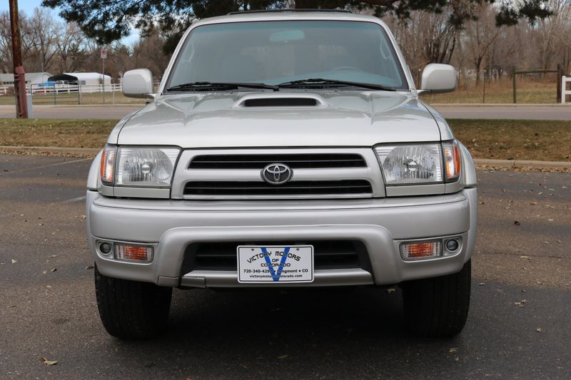 2000 Toyota 4Runner Photos