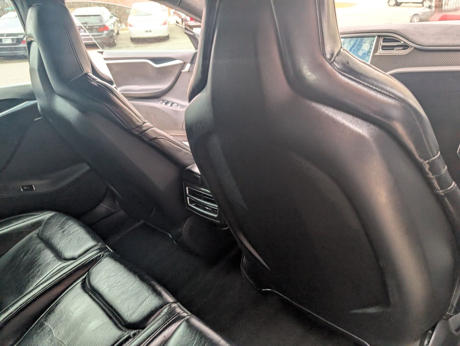 2014 Tesla Model S 51