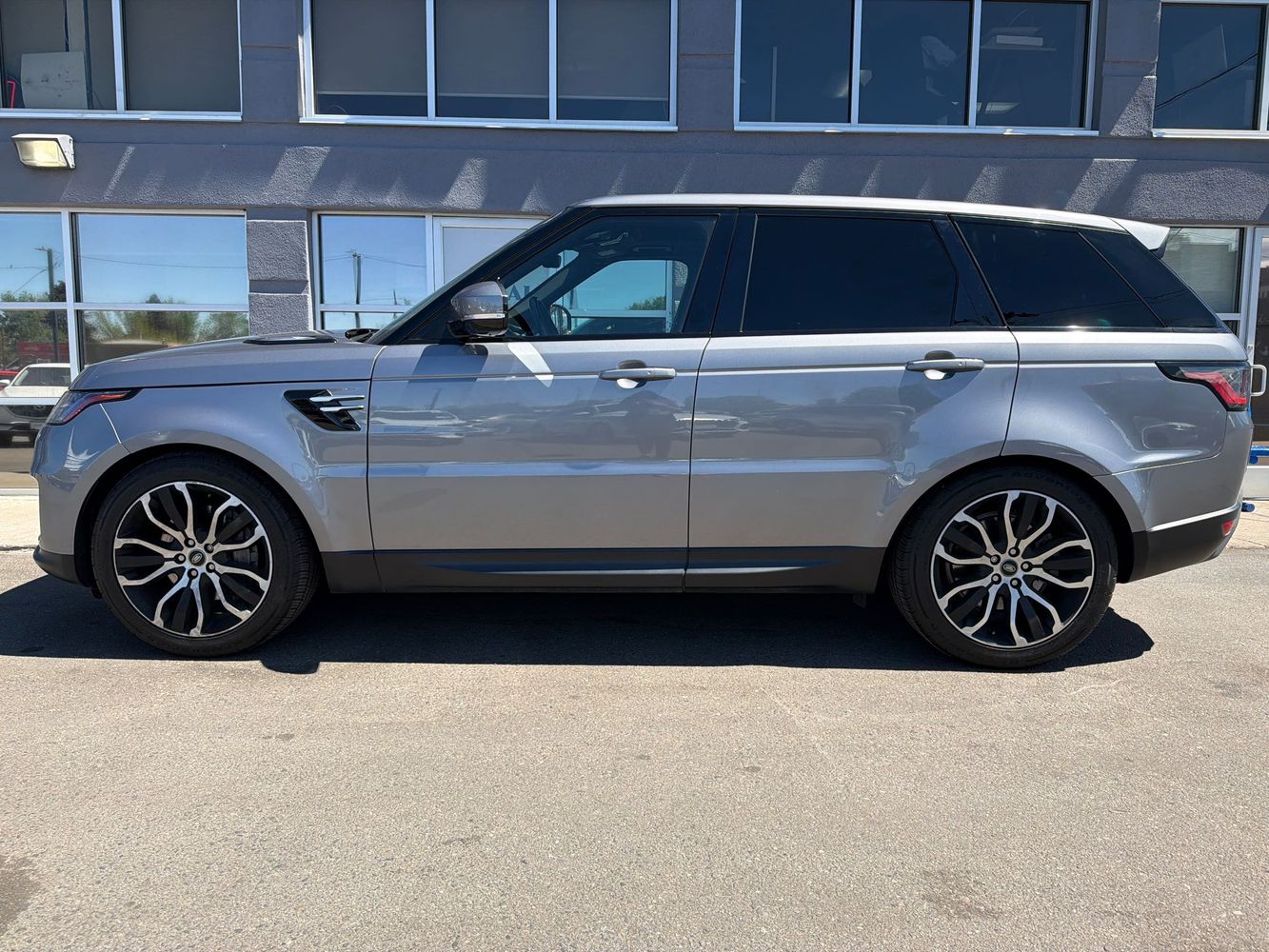 2022 Land Rover Range Rover Sport SE - Photo 6