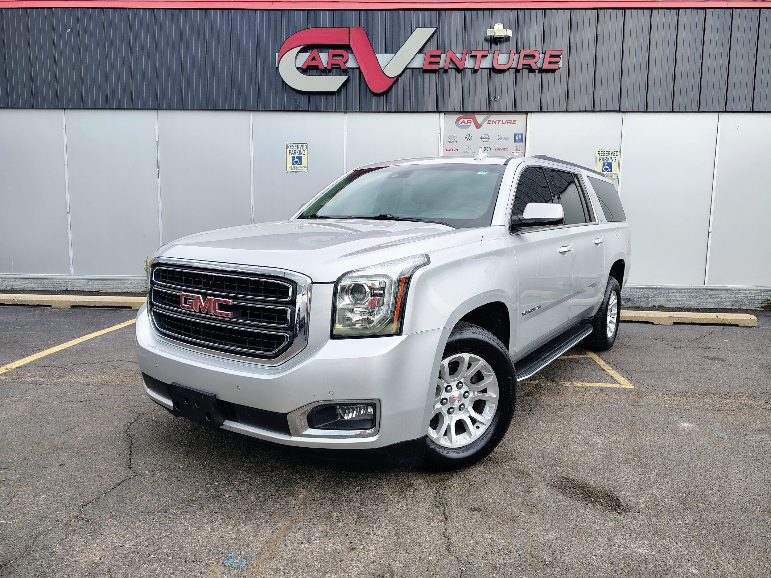 2019 GMC Yukon 4WD SLT's photo