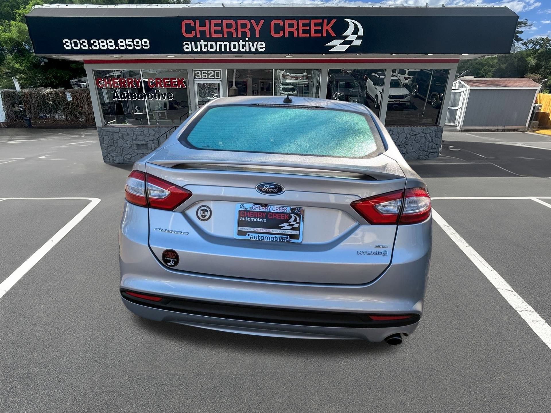 2014 Ford Fusion Hybrid SE photo 4