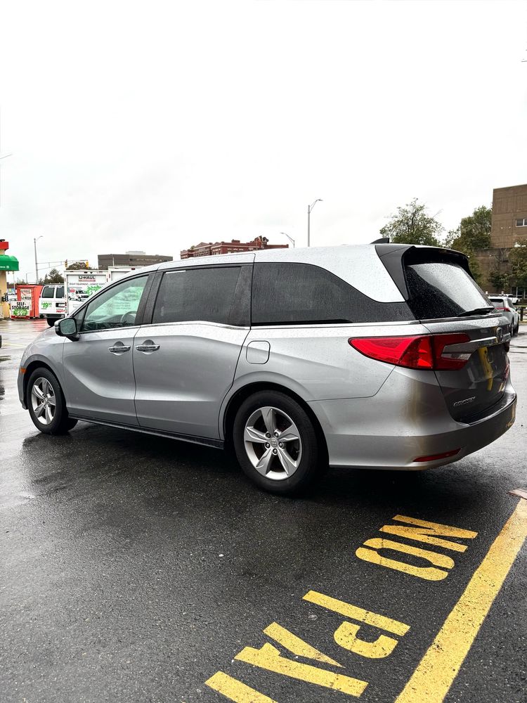 2018 Honda Odyssey EX-L photo 6