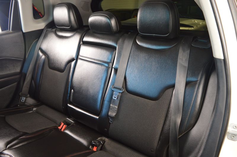 Jeep compass isofix top points