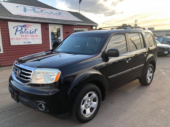 2018 Honda Pilot EX photo 29