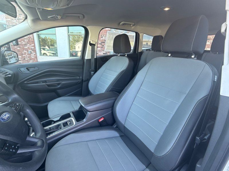 2017 Ford Escape S photo 12