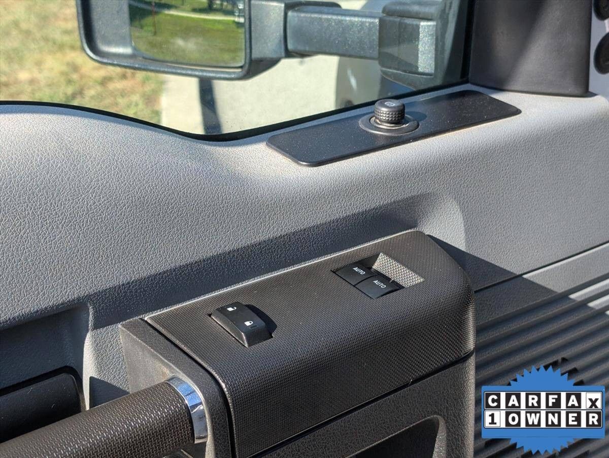 2016 Ford F-550 Super Duty 83