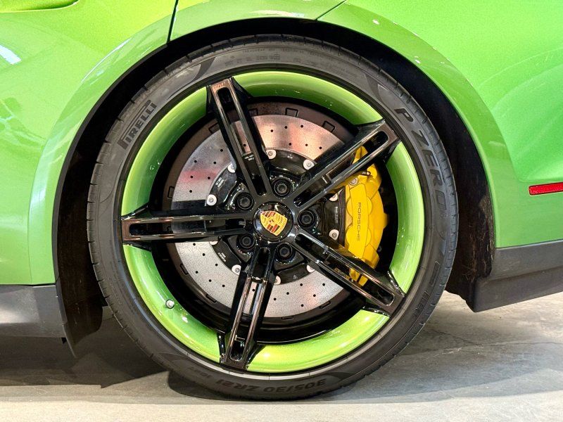 2022 Porsche Taycan Turbo S, photo 23