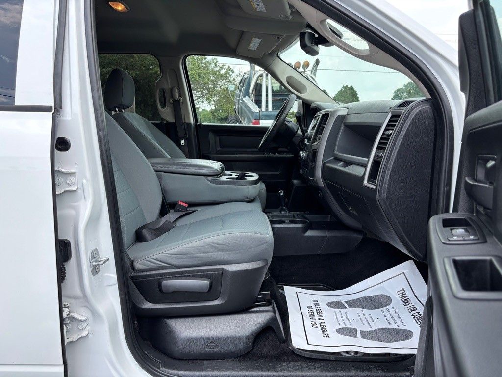 2017 Ram 2500 ST Tradesman photo 30
