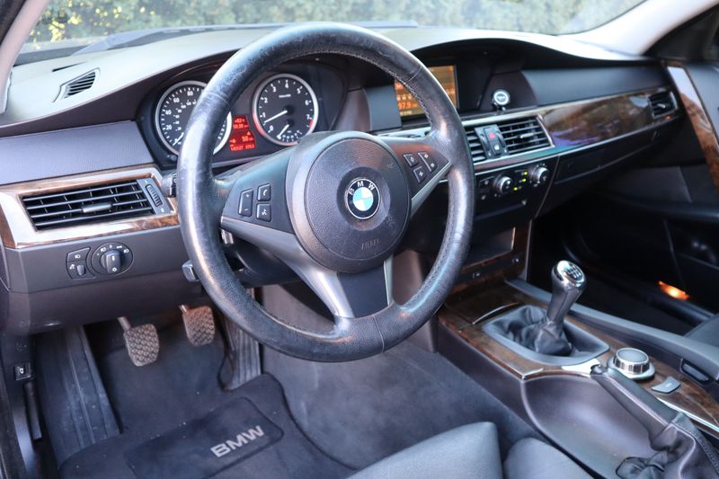 2007-bmw-525i-photos