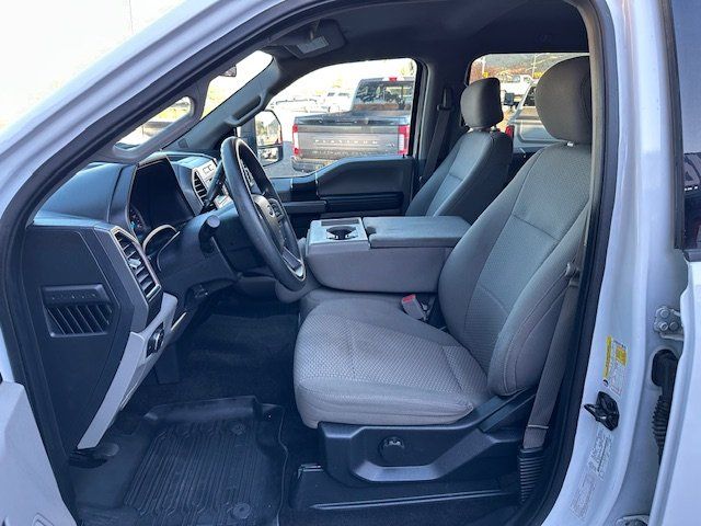 2017 Ford F-350 XLT photo 11