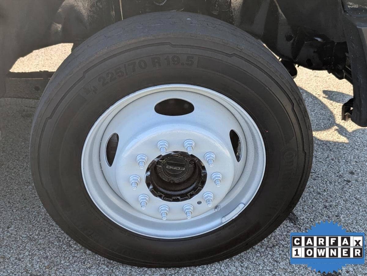 2016 Ford F-550 Super Duty 18