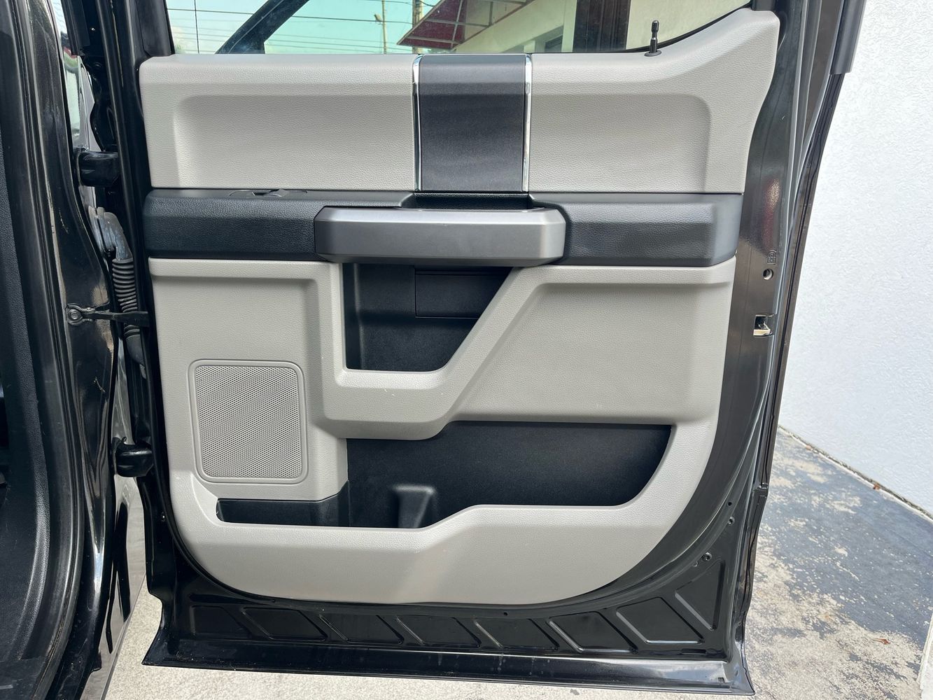 2019 Ford F-150 XLT photo 15