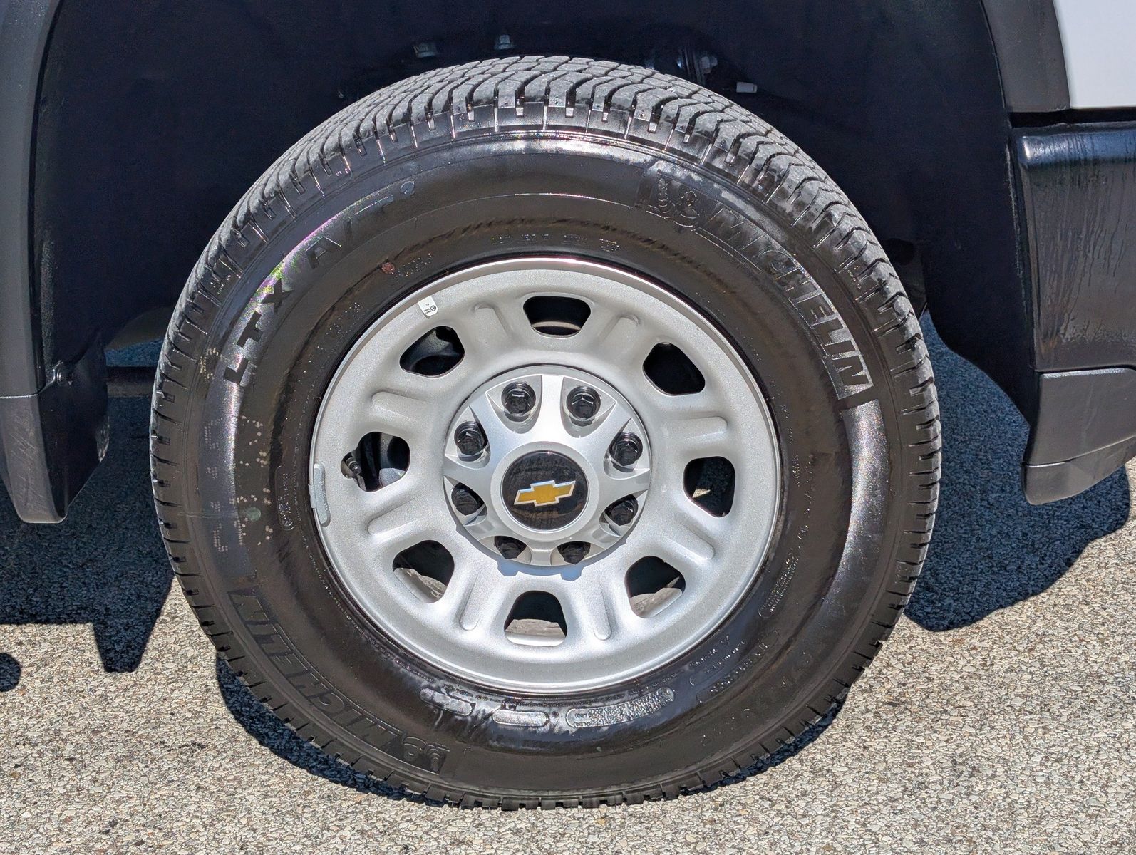 2025 Chevrolet Silverado 3500HD 15