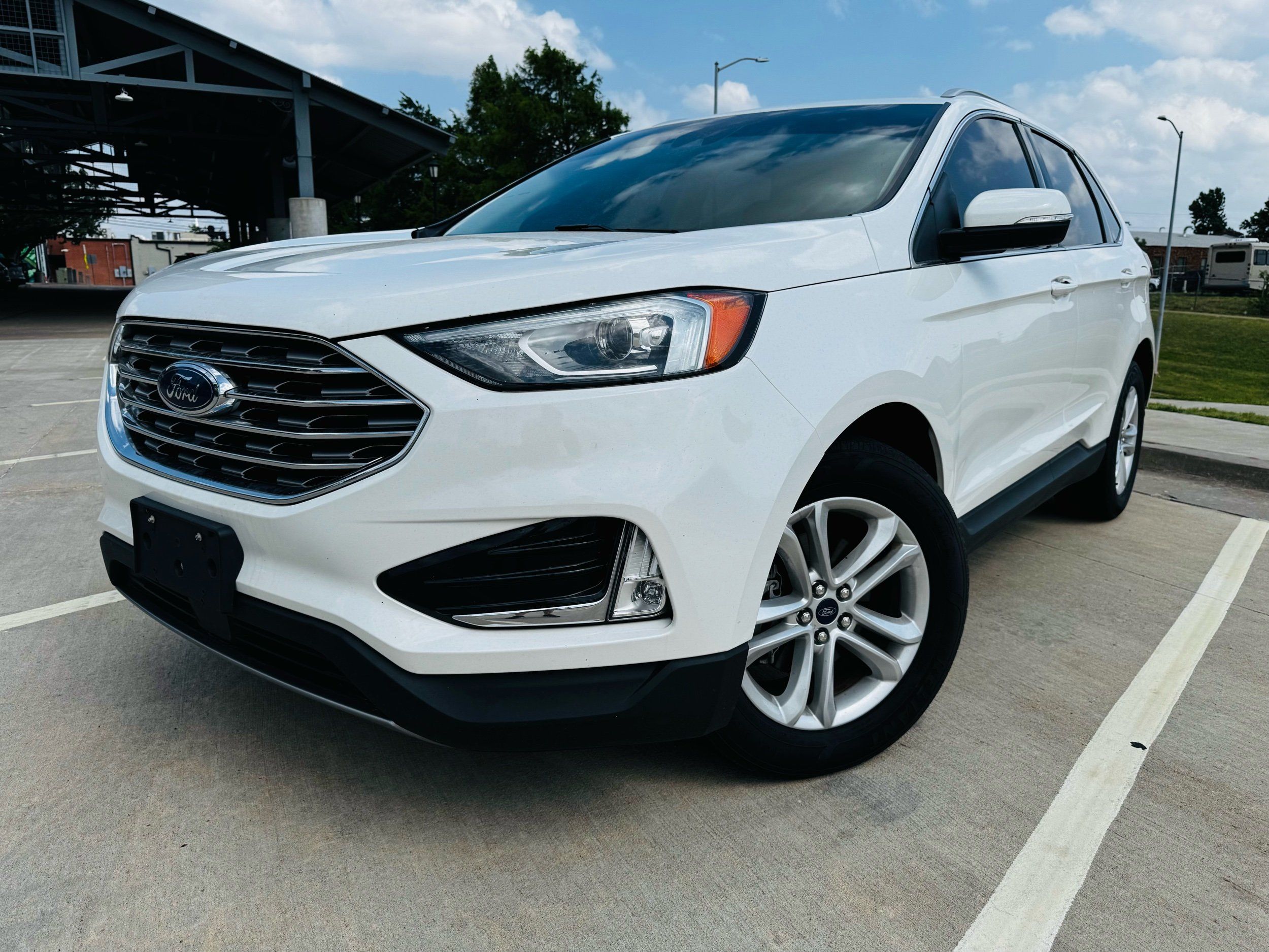 2020 Ford Edge SEL's photo