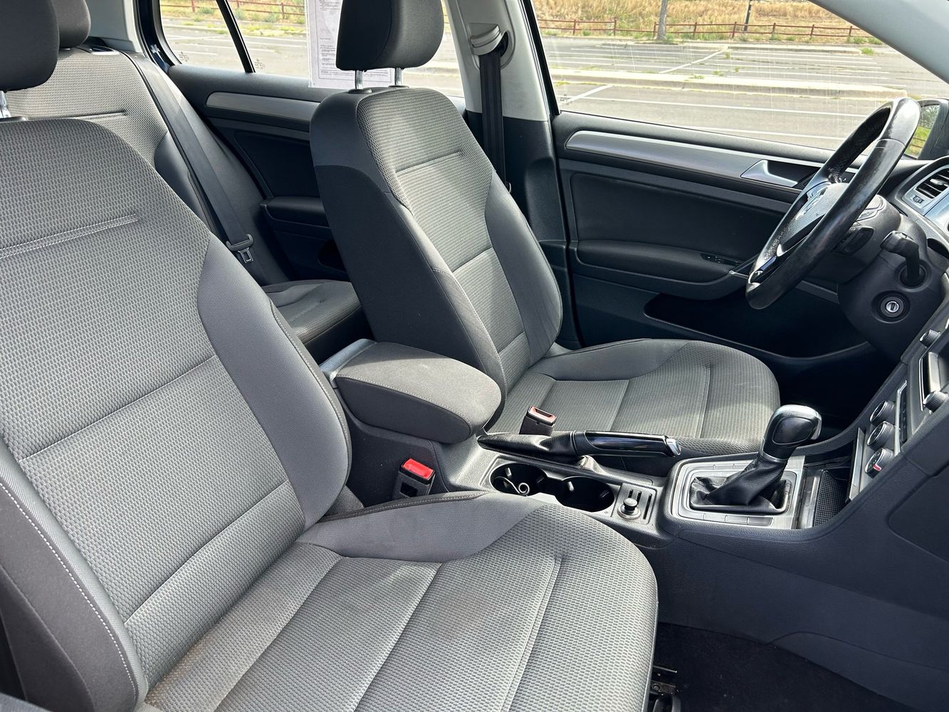 2016 Volkswagen Golf TSI S photo 12