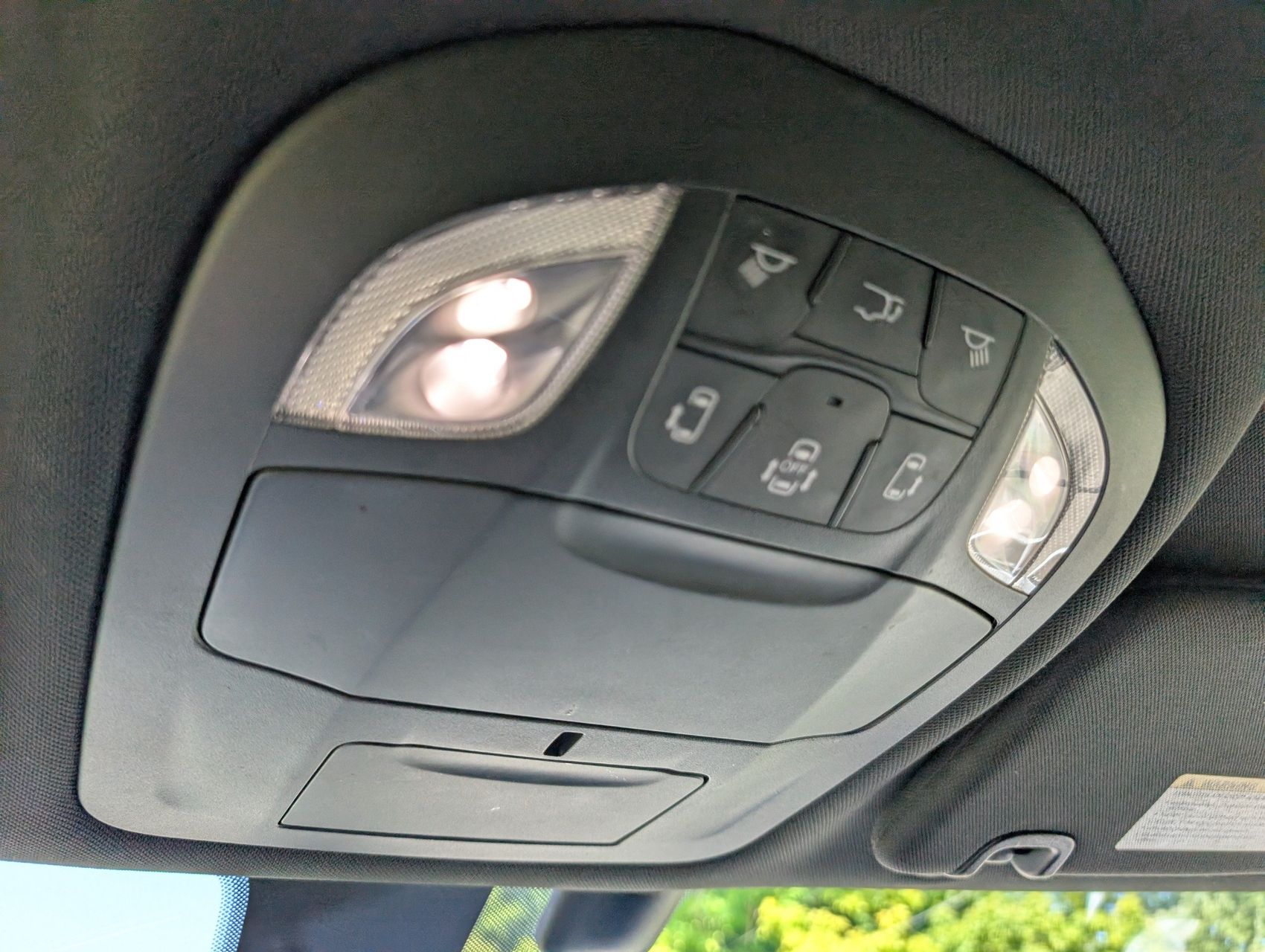 2018 Chrysler Pacifica 47