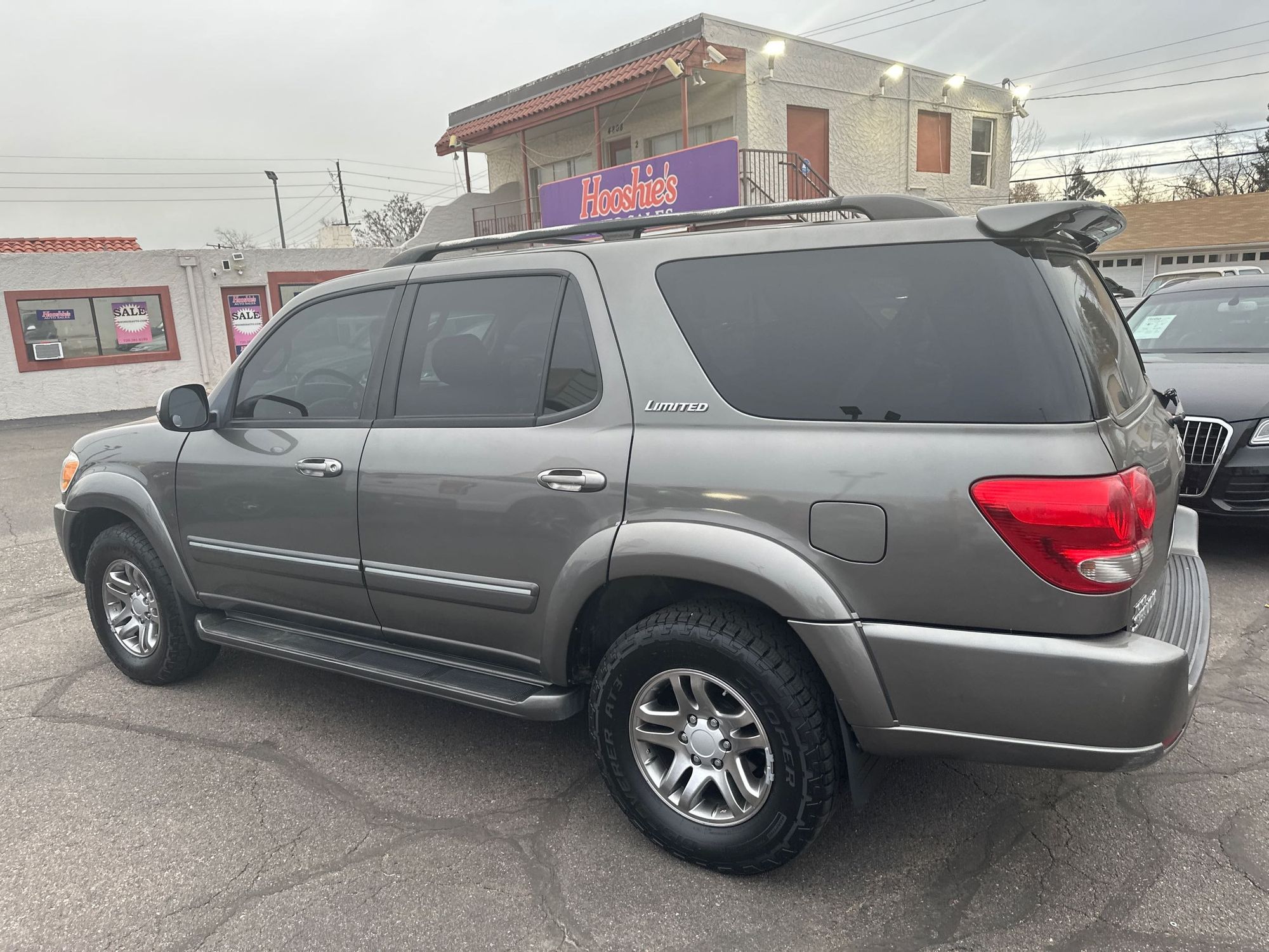 2007 Toyota Sequoia Limited photo 12