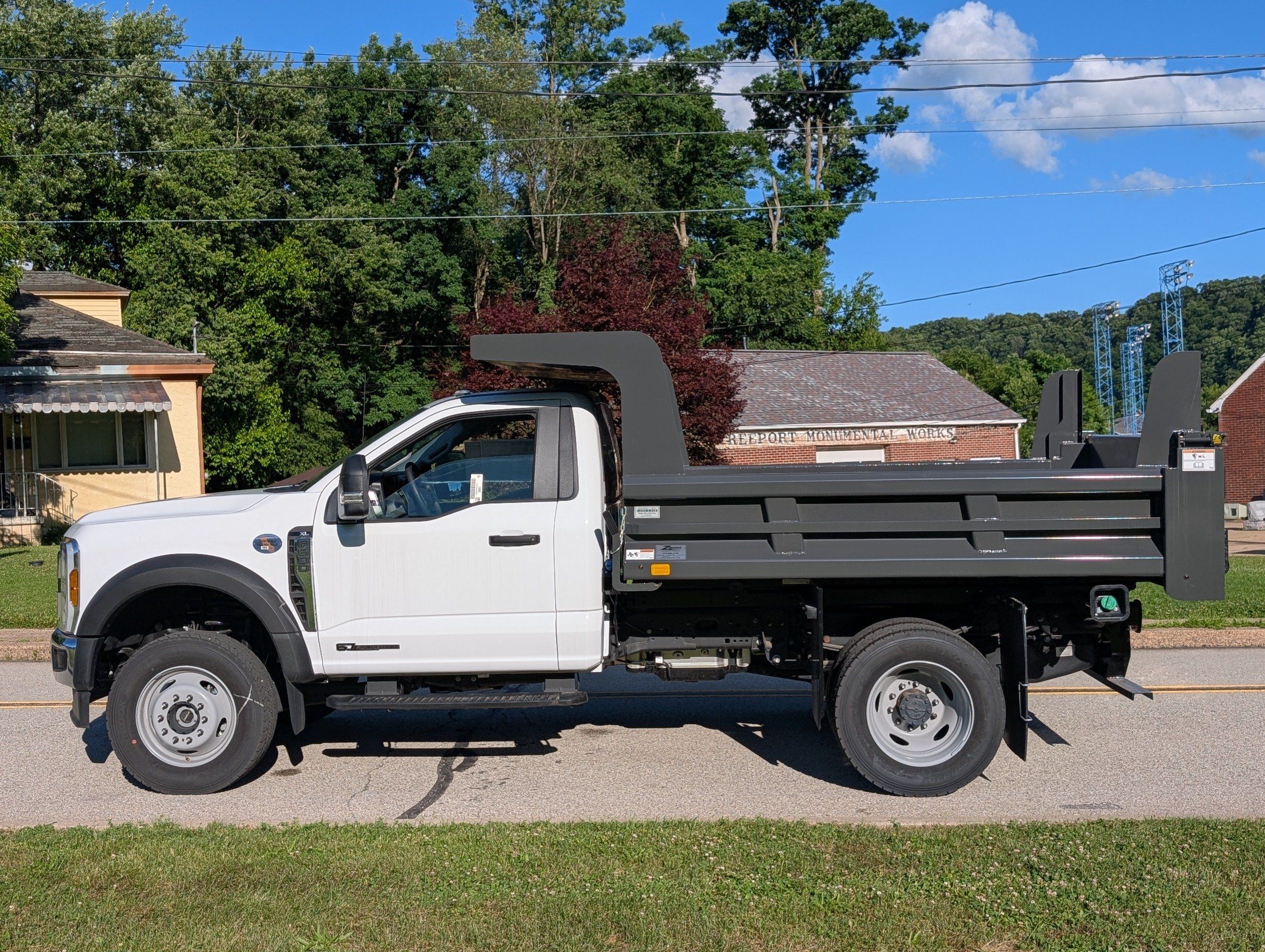 2025 Ford F-600 Super Duty Chassis Cab XL - Photo 9