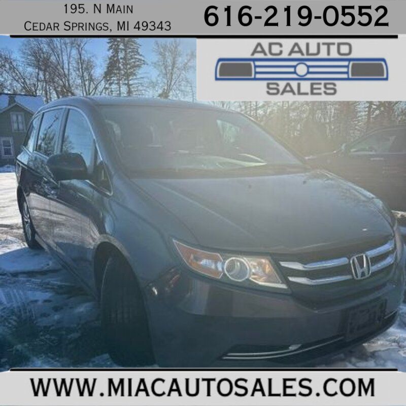 2015 Honda Odyssey EX's photo