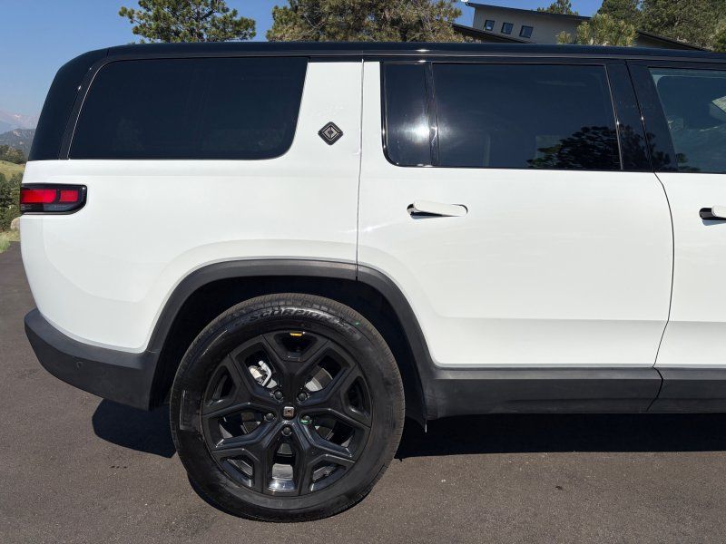 2025 Rivian R1S Adventure - Photo 16
