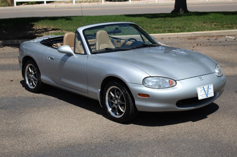 V系 Matina image1999 Madeth gray'll、他 1999 Mazda MX-5 Miata | Victory Motors of Colorado