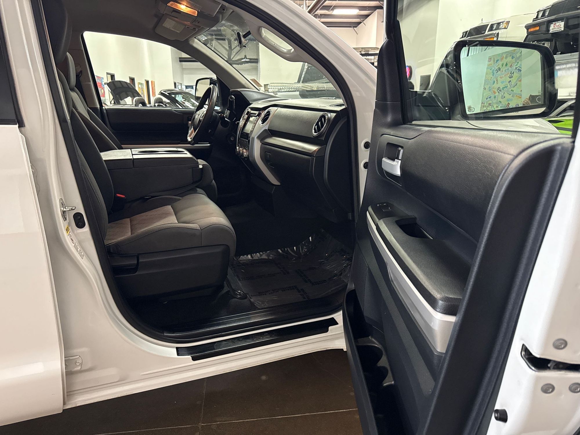 2015 Toyota Tundra SR5 Grade photo 55